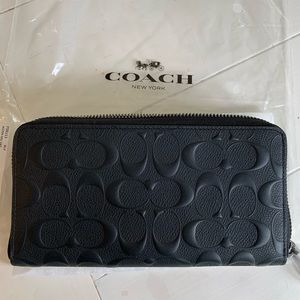 Coach wallet brand new